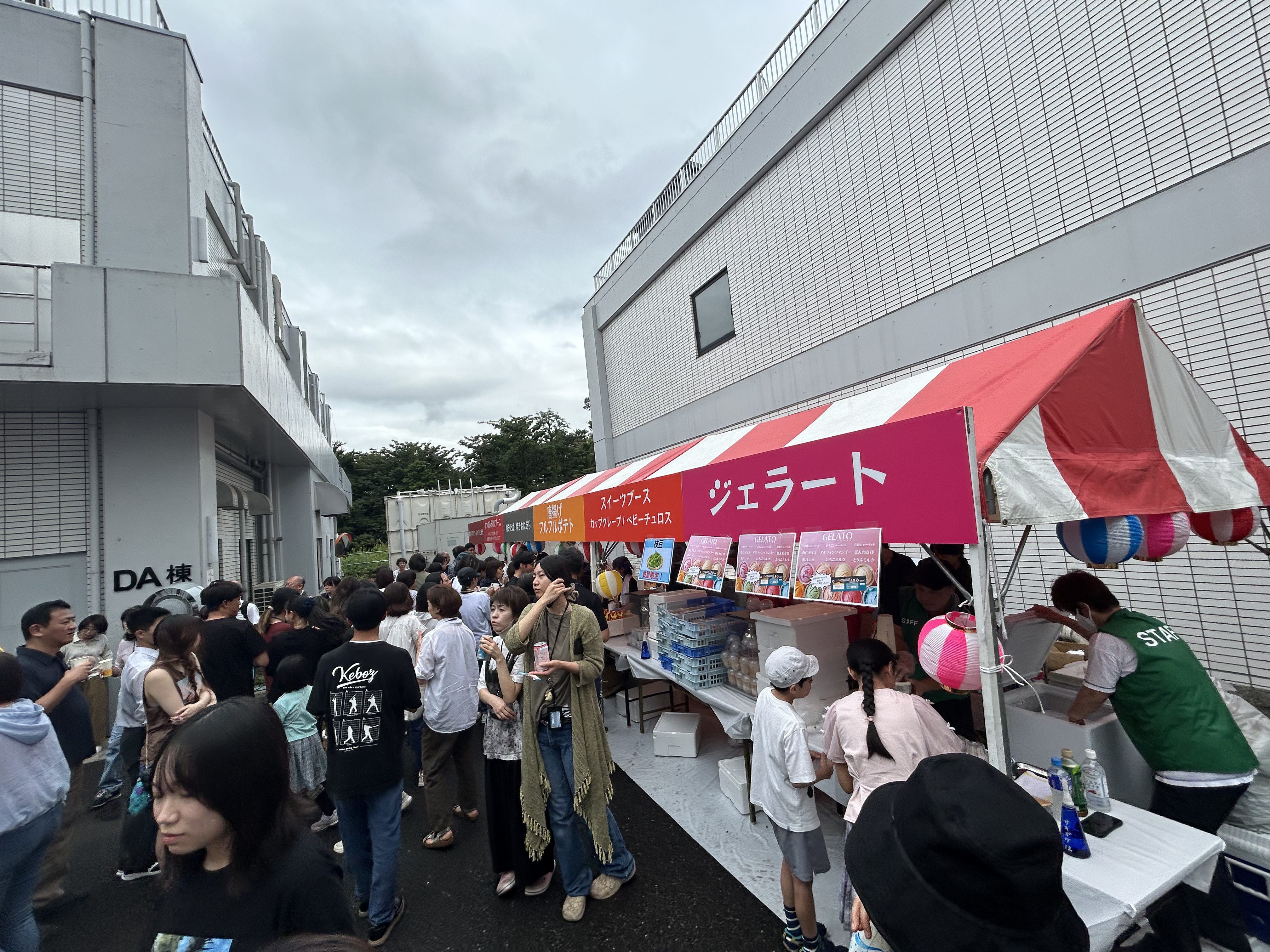 大人の夏祭り風景5